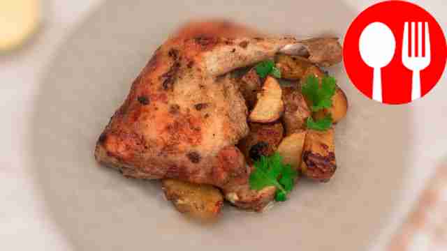 Куриные окорочка с картошкой