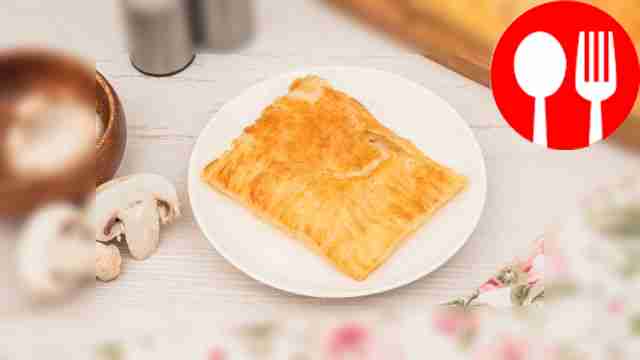 Layered pie with chicken and mushrooms