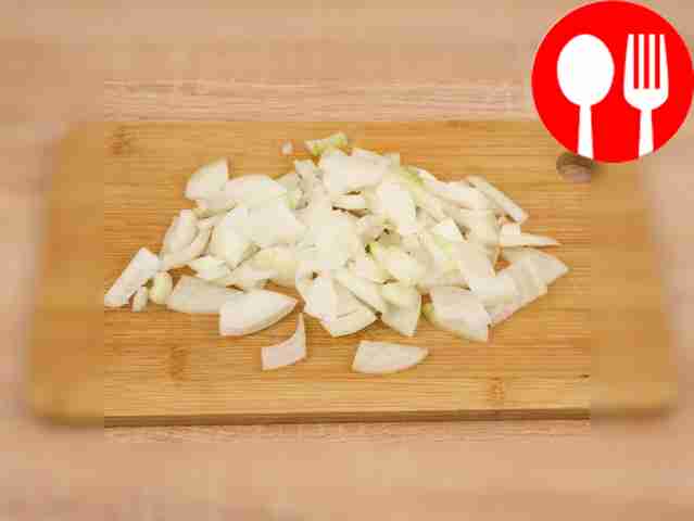 Finely chop the onion.