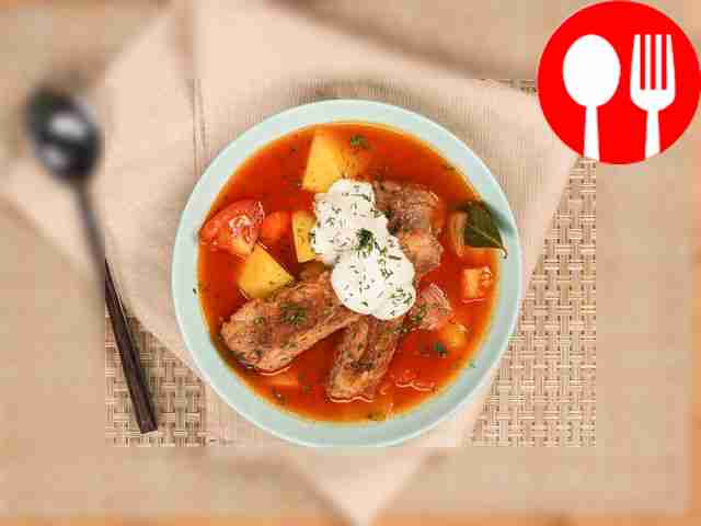 Pour the finished pork ribs shurpa into deep...