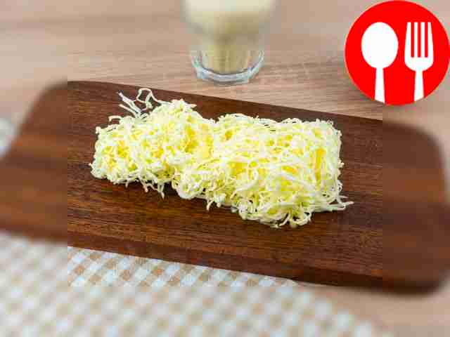 Достаньте сливочное масло из морозилки и...