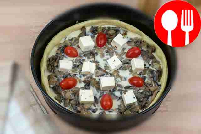 Place mushrooms, cherry tomatoes and Feta...