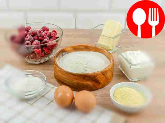 Prepare all ingredients. Preheat the oven to 180°C.