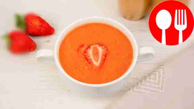 Гаспачо с клубникой