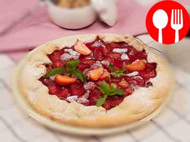 Galette with strawberries