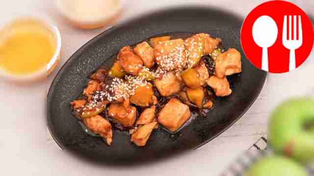 Куриная грудка с яблоками