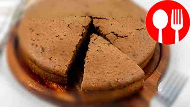 Заливной пирог на кефире с какао