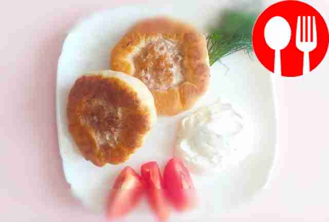 Juicy belyashi with turkey