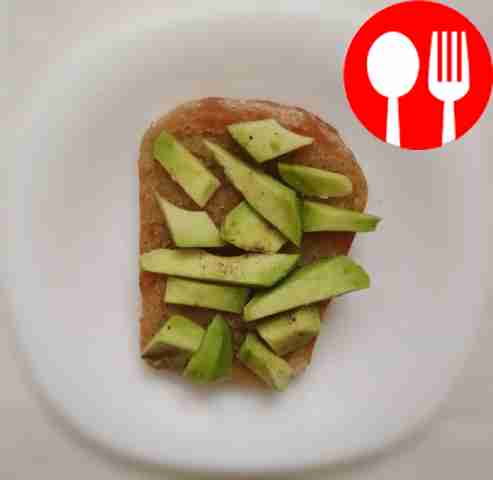 Cut the avocado into large pieces, add salt...