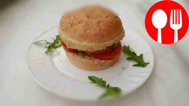 Soft hamburger with pineapple and shrimp