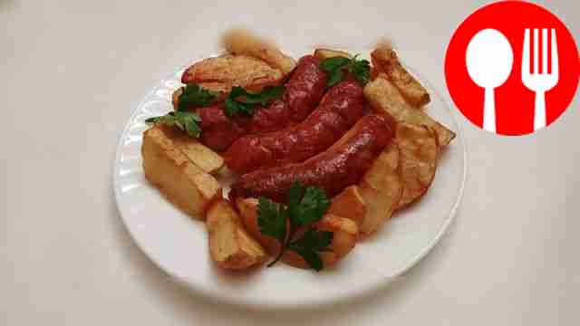Flavorful kyrnetsei sausages with potatoes