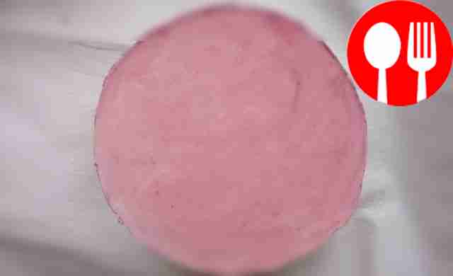 Chocolate cakes with raspberry-cream jelly