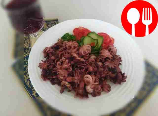 Аппетитные осьминоги на углях