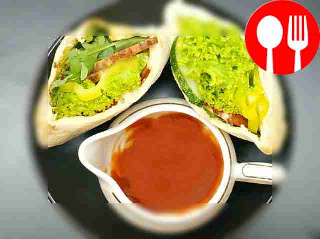 Arabic pita stuffed with meat