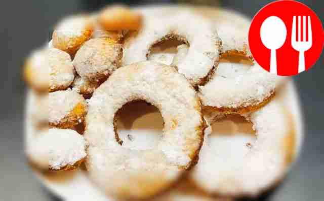 Сочные творожные пончики