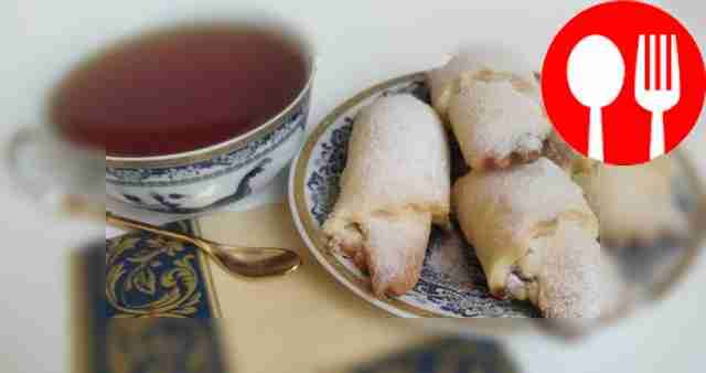 Sweet bagels with raisins