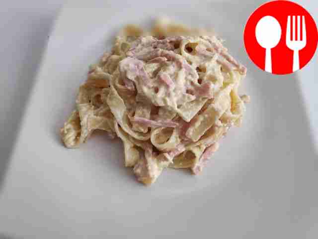 Tender pasta in creamy sauce