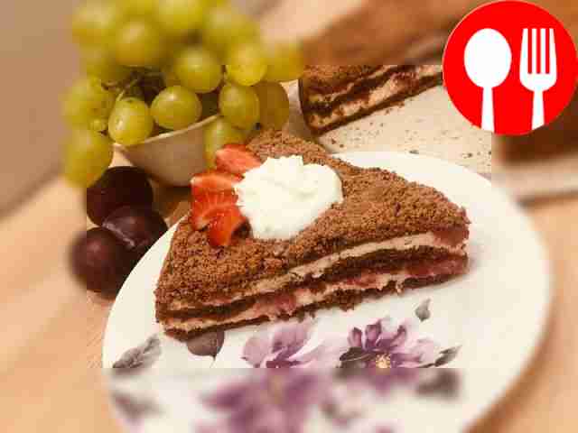 Шоколадный творог с клубникой