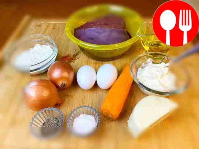 Peel the onion and cut into half rings. Peel...