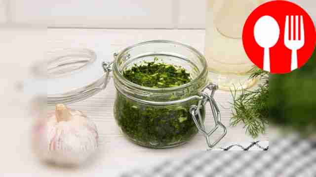 Dill sauce for the winter