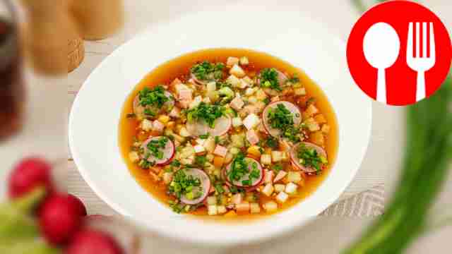 Okroshka on kvass with sausage