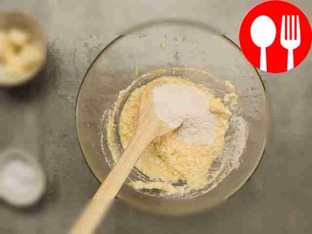 Combine cottage cheese, egg, sugar, salt and...