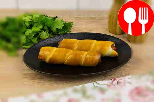 Хот-доги готовы к подаче. Приятного аппетита!