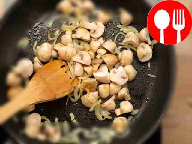 After 10 minutes, salt the mushrooms and...