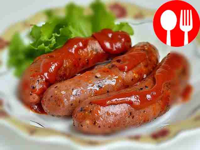 Kupaty with ketchup in the microwave