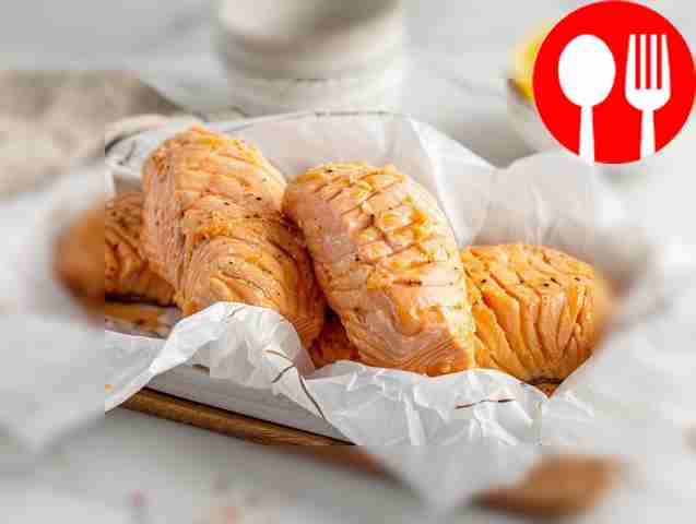 Steamed chum salmon steaks