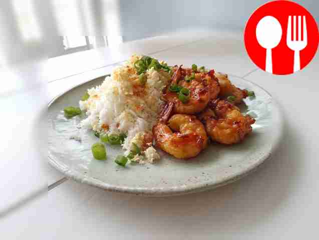 Fried shrimp with rice