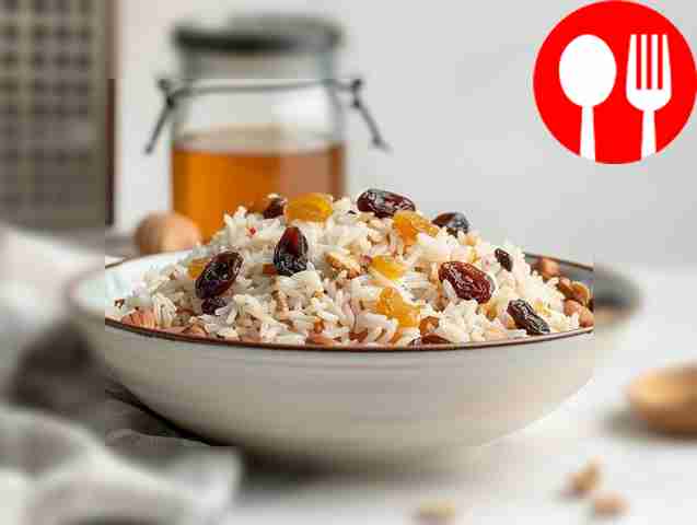 Crumbled rice kutia with honey