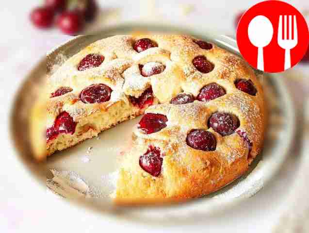 Fragrant focaccia with cherry filling